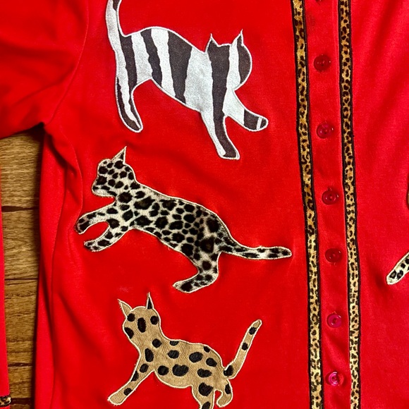 Berek • X-Large • Red • Multi-Color Cats • Embroidery • Cardigan Sweater - Picture 7 of 13